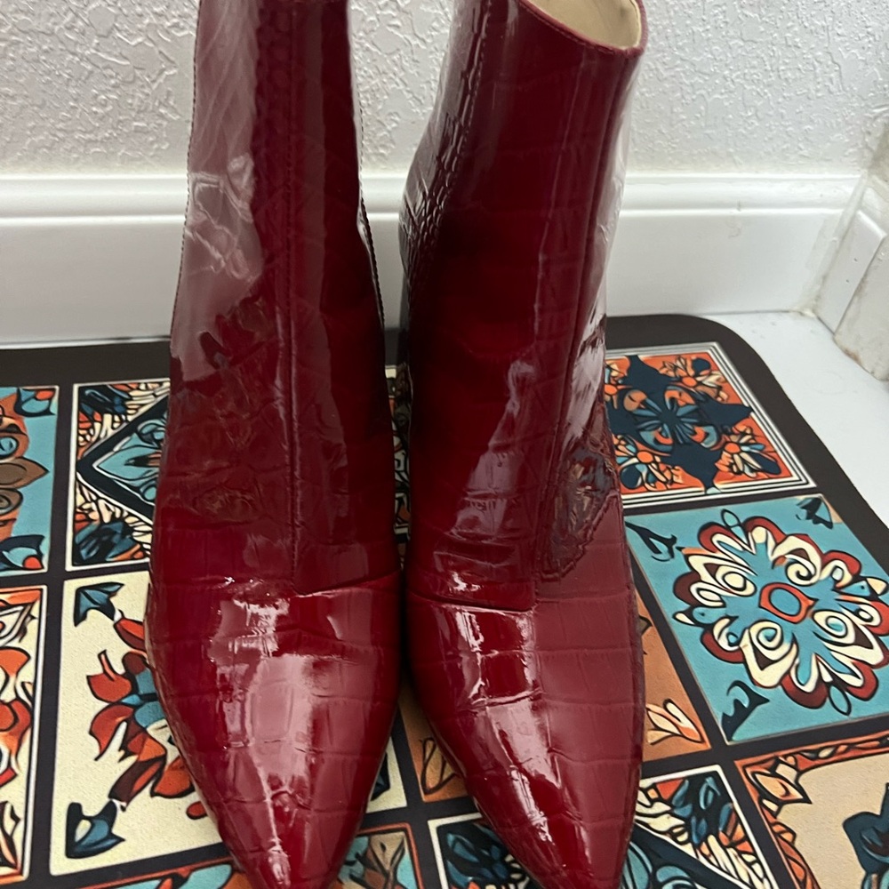 Red Vince Camuto  Patent Pointed-Toe Women's Ankle Boots
